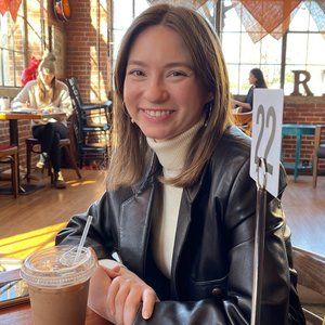 Meet your Posher, Emily